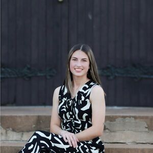 Meet your Posher, Kenzie